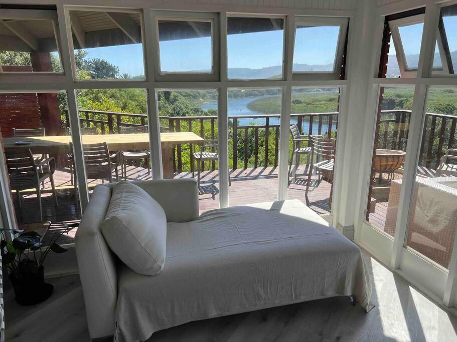 Ferienhaus Deckhouse. Views!/sun/sea/river/kayaks *