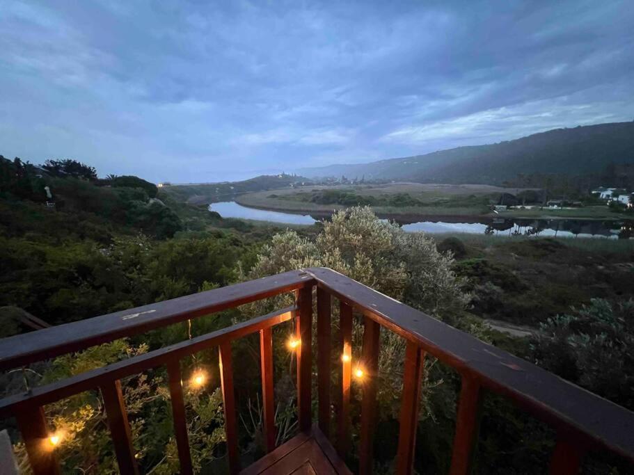 Deckhouse. Views!/sun/sea/river/kayaks Wilderness