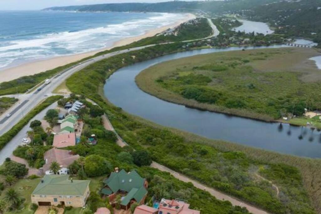 Deckhouse. Views!/sun/sea/river/kayaks * Wilderness